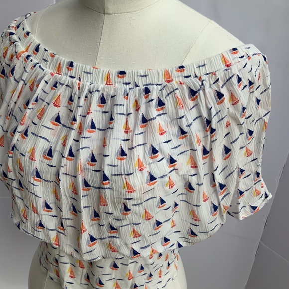 Zara Cold Shoulder Top - Picture 2 of 4